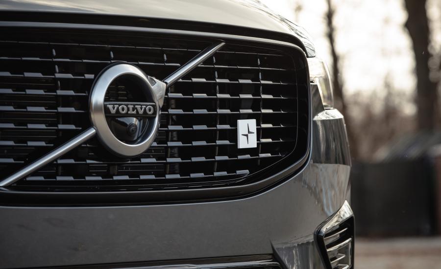 Логотип Volvo XC60 T8 Polestar Engineered 2019 года  (NA) (фото 30 из 40)